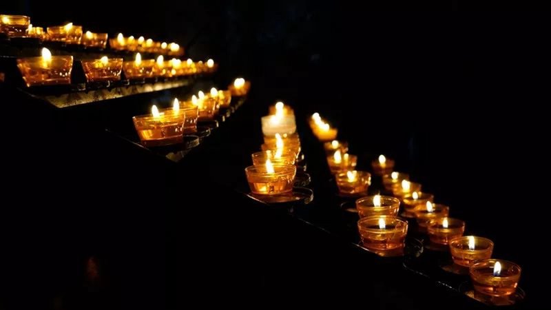 网络扫墓:跨越时空的情感连接